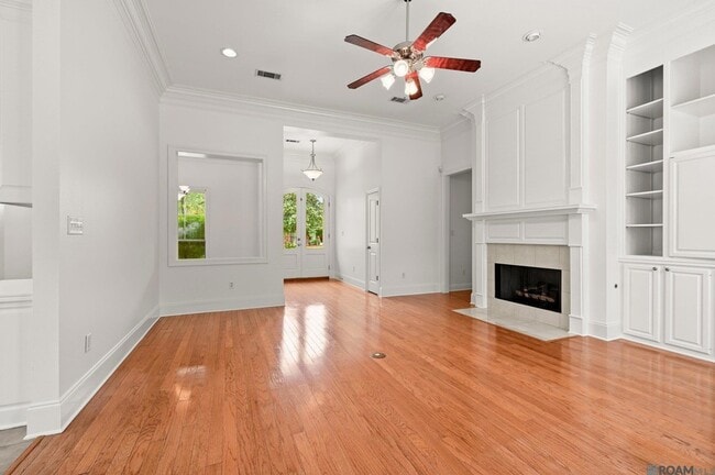 Building Photo - 10638 Hillmont Ave
