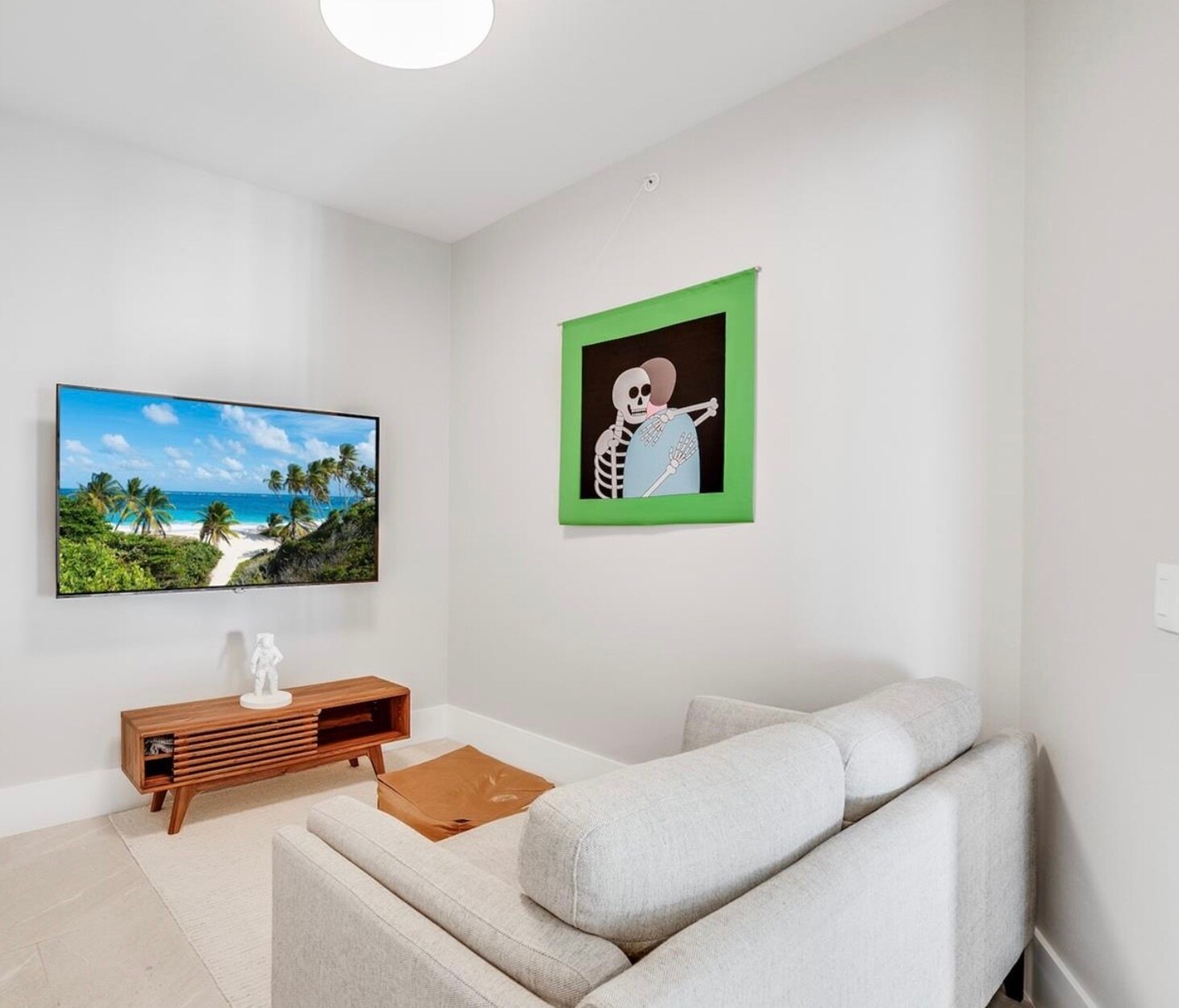 Building Photo - 2900 NE 7th Ave