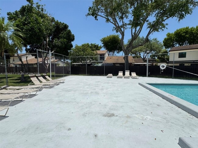 Building Photo - 12721 SW 68th Terrace