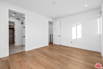 Building Photo - 5943 Pickford St