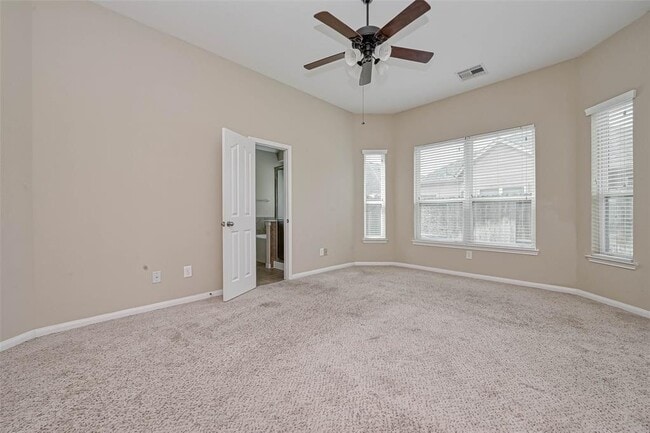Building Photo - 10019 Taylor Springs Ln