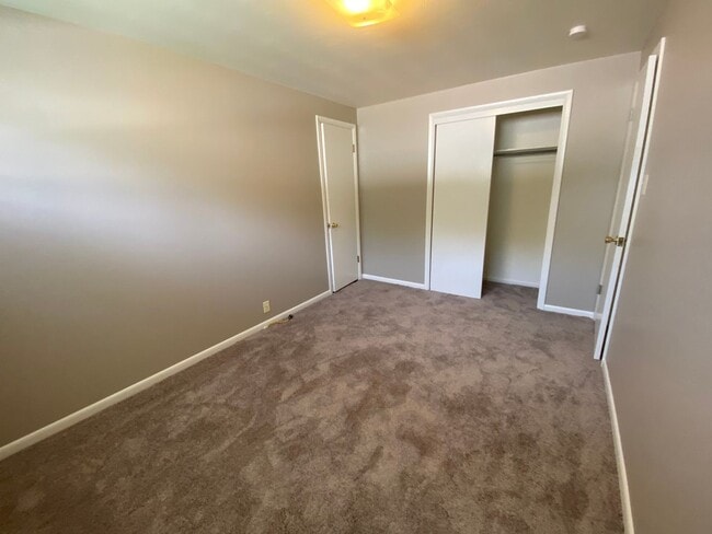 Building Photo - 1840 Homer Dr