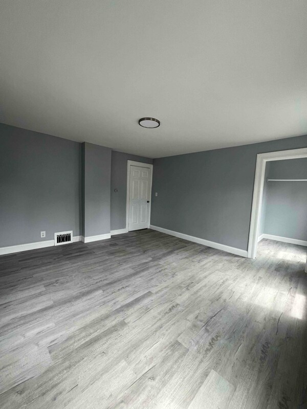 Building Photo - 414 N Bellinger St