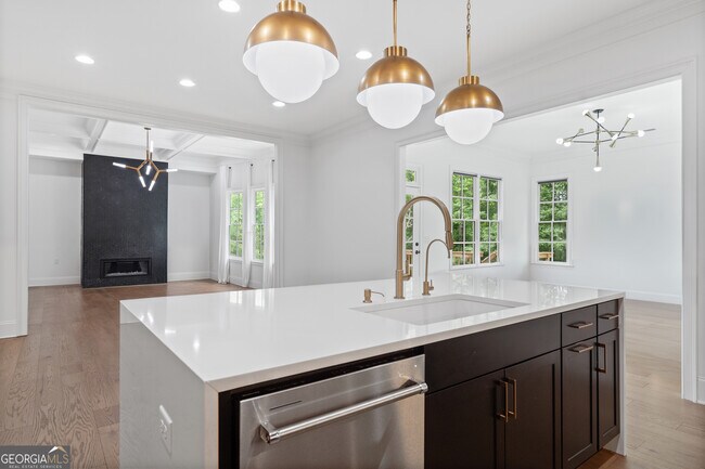 Building Photo - 2045 Kent Ct