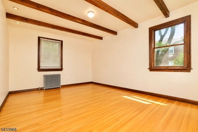 Building Photo - 15 Carpenter Terrace N