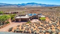 Building Photo - Exquisite Custom Home in Prestigious Commu...