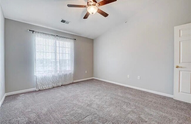 Building Photo - 3044 Westminster Dr