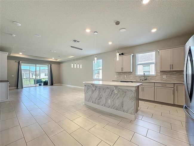 Building Photo - 2232 Bur Oak Blvd