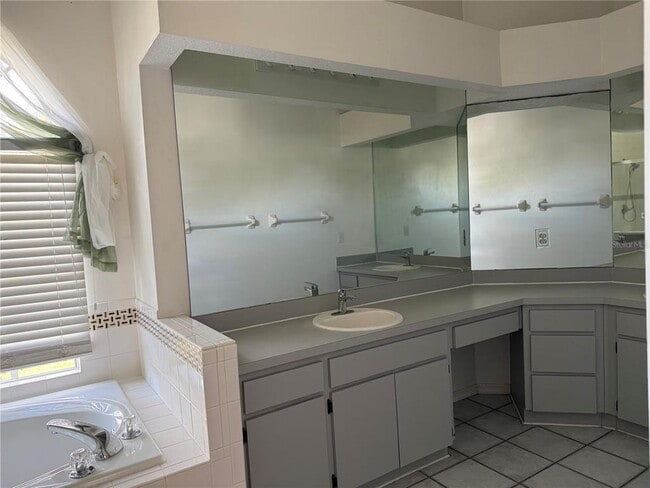 Building Photo - 18230 Dolly Brook Ln