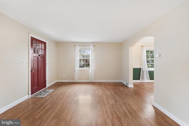 Building Photo - 4763 1st St N