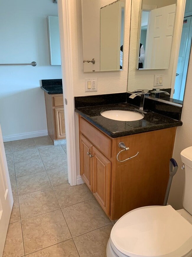Building Photo - Charming Two-Story Home in Vista with Spac...
