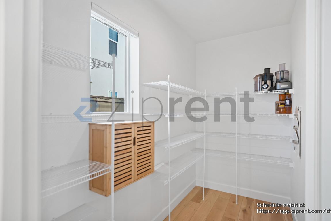 Building Photo - 4124 Maddy Ave