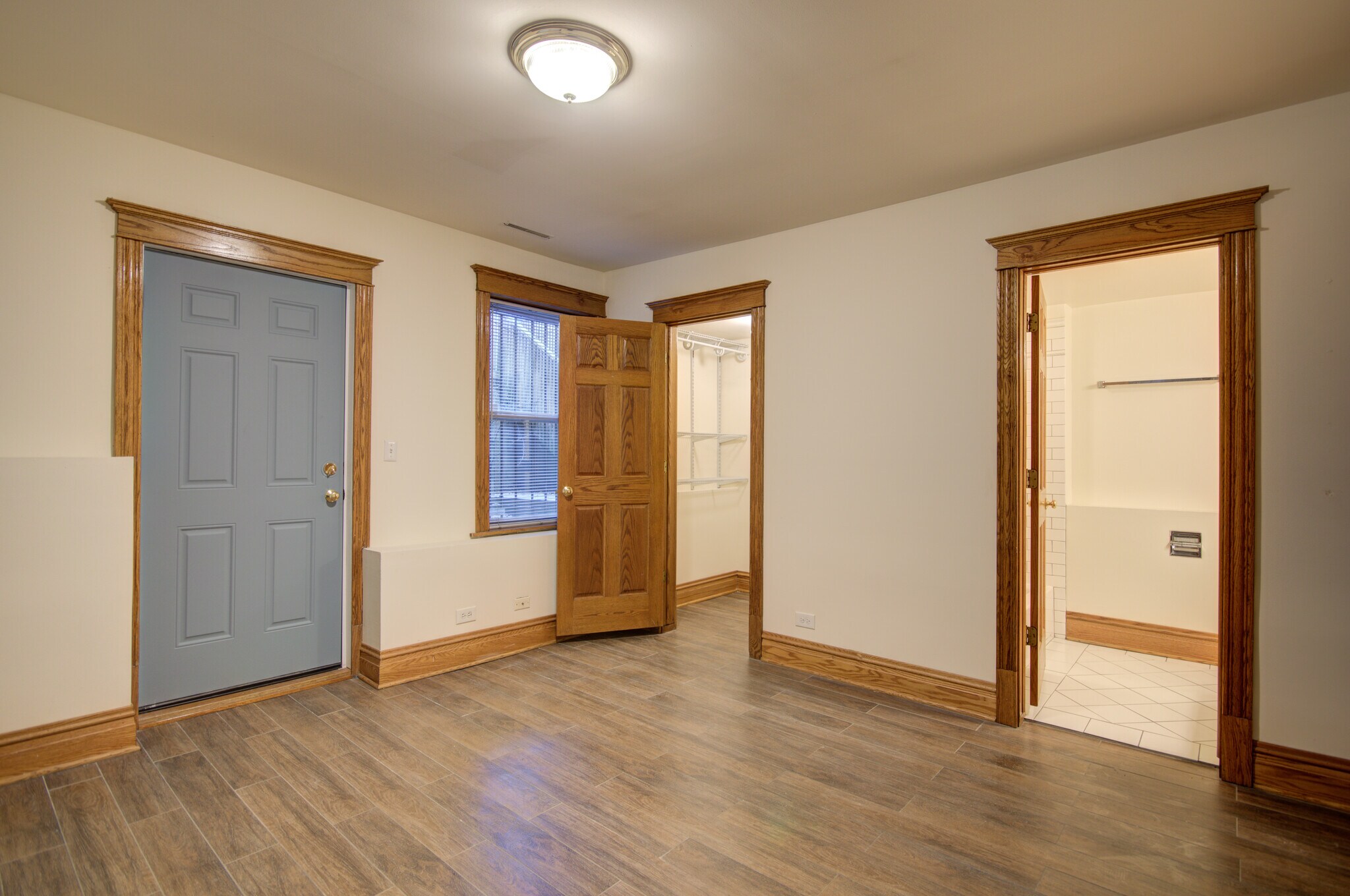 Building Photo - 1817 N Clybourn Ave