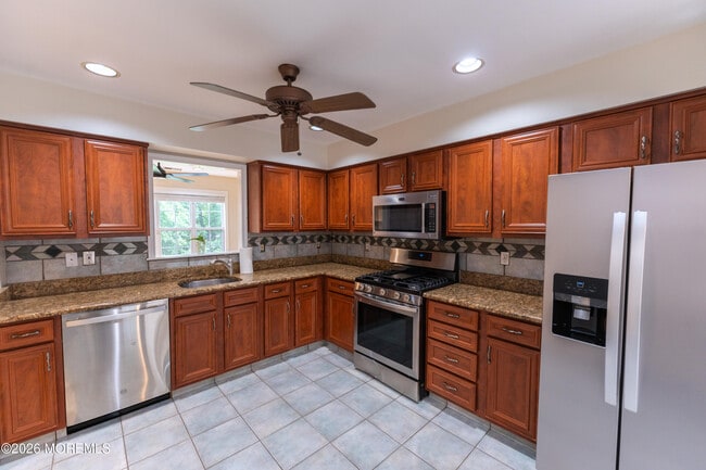 Building Photo - 314 Towne Dr