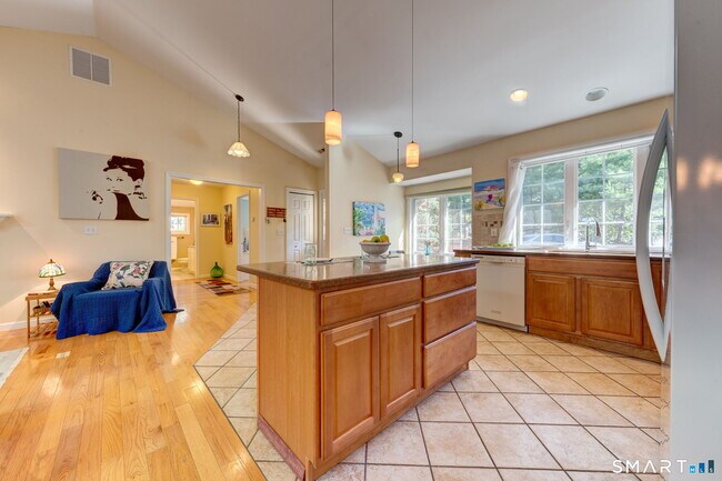 Building Photo - 46 Samuel Ln