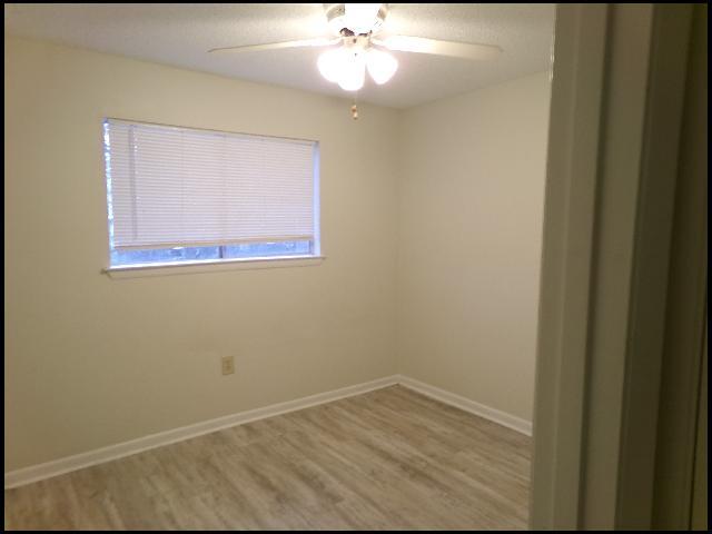 Building Photo - 609 Nan Cir