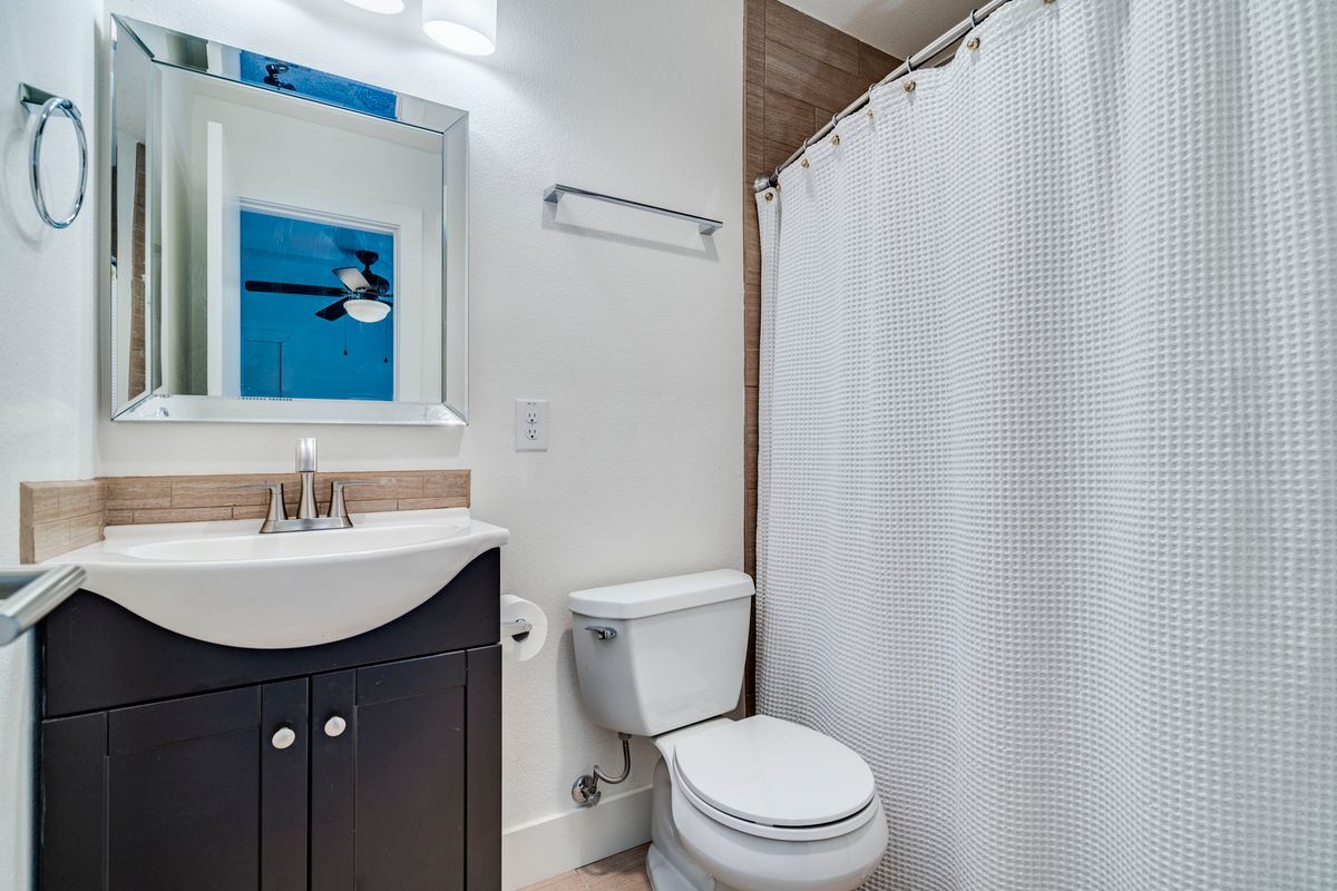 Building Photo - 6901 Old Quarry Ln