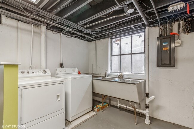 Building Photo - 341 S Prospect Ave