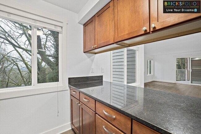 Building Photo - Nestled in the serene Eastgate neighborhood, Bellevue!