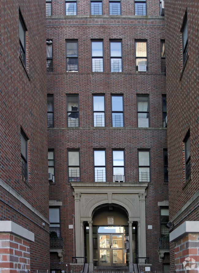 576 E 165th St 576 E 165th St Bronx NY 10456 Apartment Finder