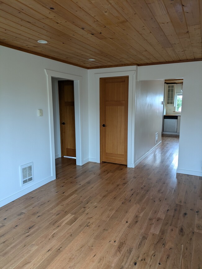 Building Photo - 4521 S Lucile St