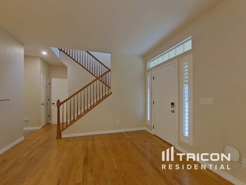 Building Photo - 5980 W 94th Pl