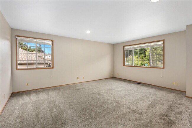 Building Photo - 12706 52nd Pl W