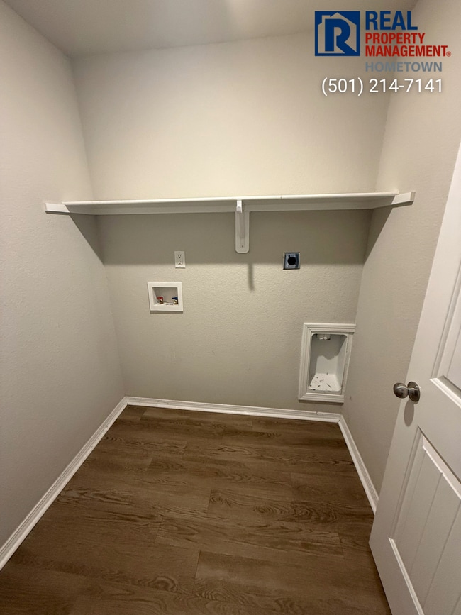 Building Photo - 19 Curly Leaf Ln