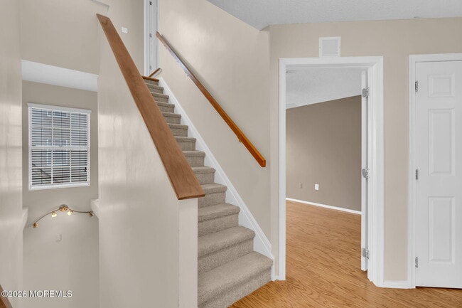 Building Photo - 63 Dover Ct