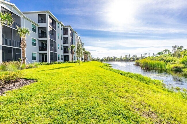 Building Photo - 14141 Heritage Landing Blvd