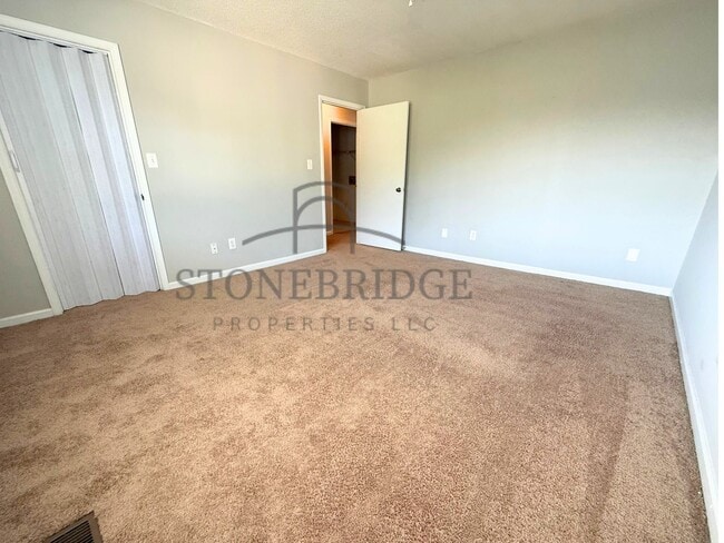 Building Photo - 2 bed, 1.5 bath townhome in Helena