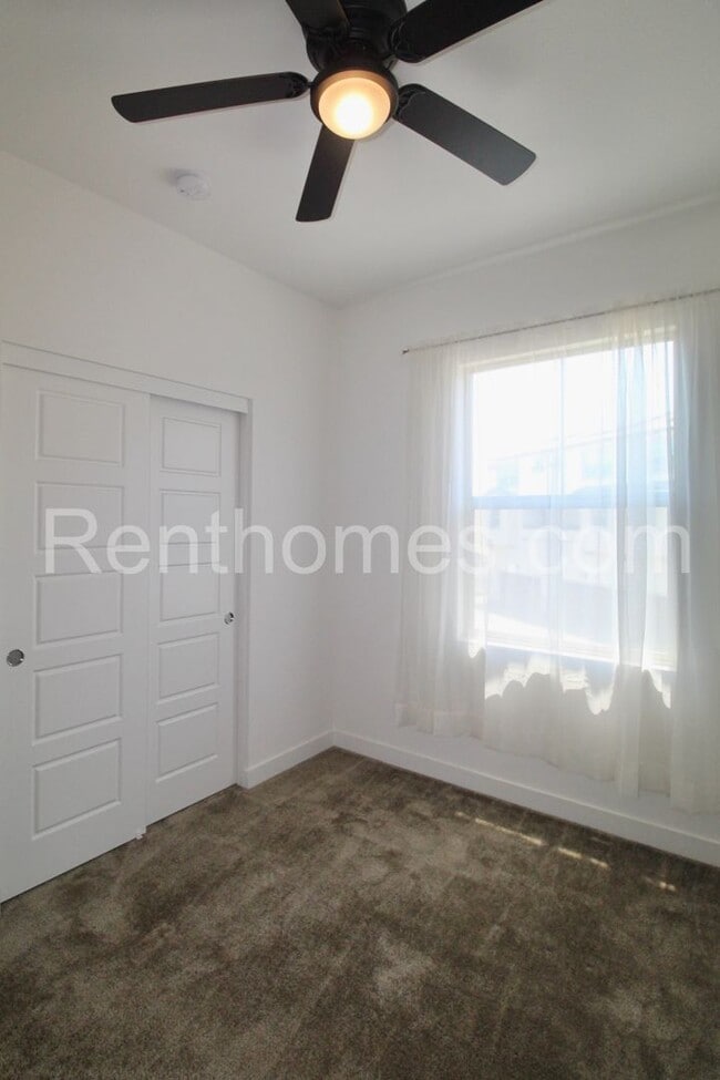 Building Photo - 1716 Discovery Falls Dr