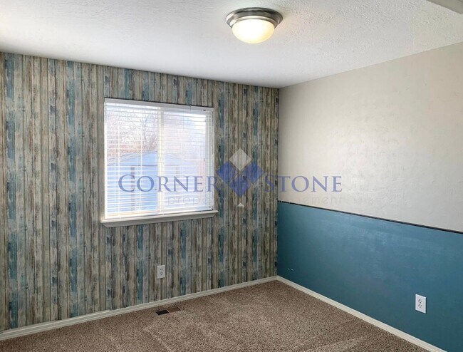 Building Photo - Wonderful Home Next to Nampa's Greenbelt!
