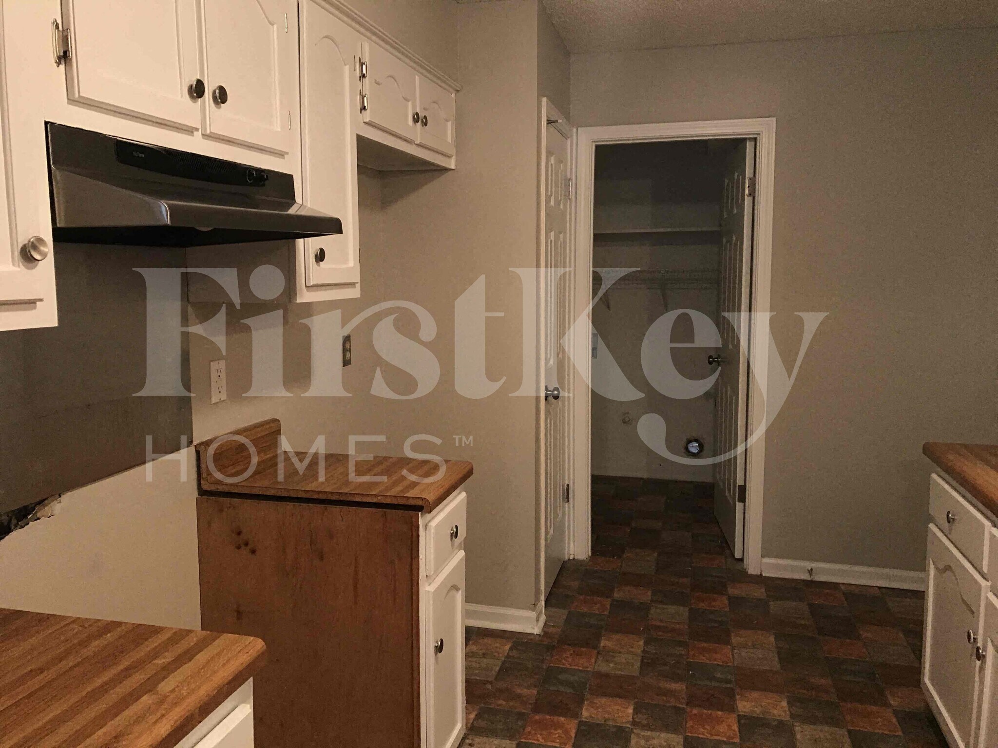 Building Photo - 6418 S Fawn Hollow Cir