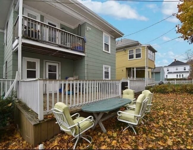 Building Photo - 10 Arbroth St