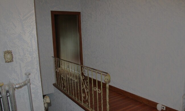 Building Photo - 14 Reed St