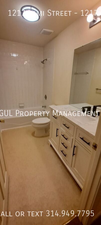 Building Photo - 1217 Lami St