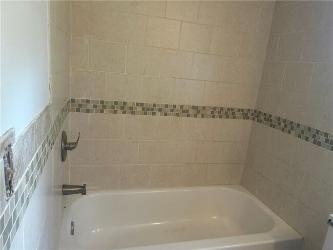 Building Photo - 2918 Mockingbird Cir