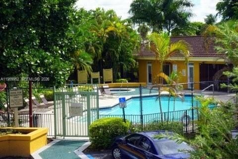 Building Photo - 9658 SW 138th Ave