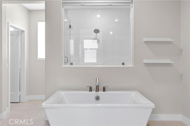Building Photo - 156 Chorus