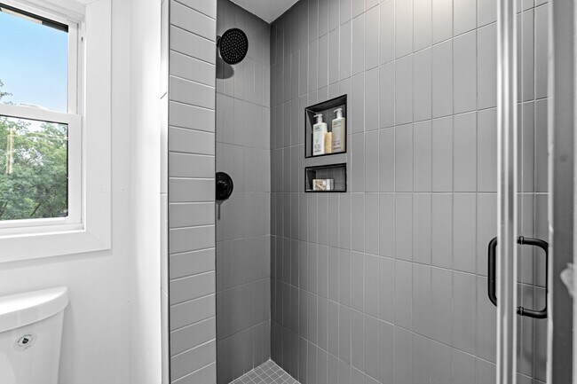 Building Photo - 28 Douglas Dr