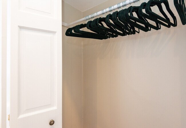 Building Photo - 23 Atlantic St