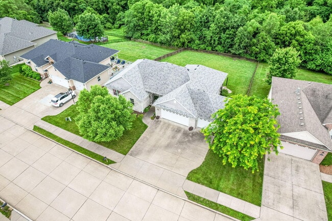 Building Photo - 3702 Timber Run Dr