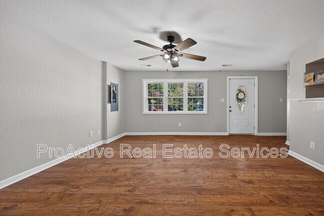 Building Photo - 1065 Lindenwood Ave
