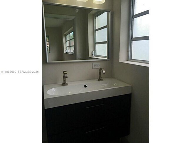 Building Photo - 740 NE 179th Terrace