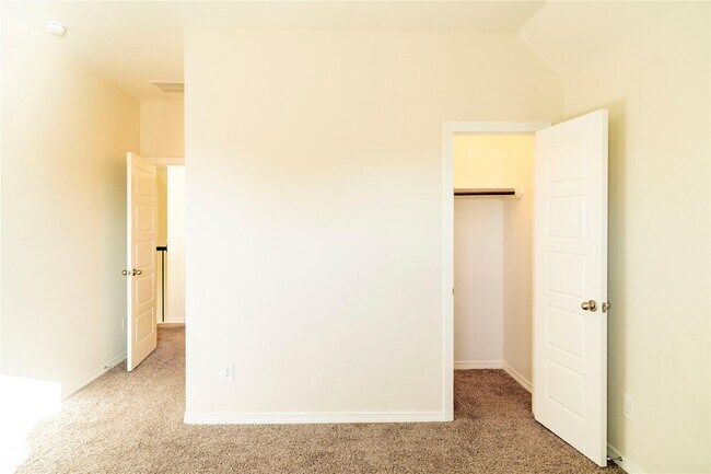 Building Photo - 3618 Windward Canyon Dr