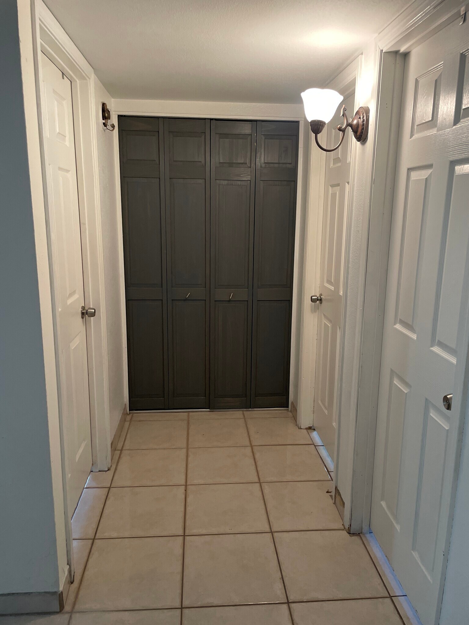 Building Photo - 4537 N 101st Ave