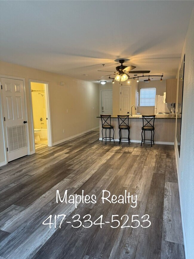 Building Photo - 32 Golfshores Dr