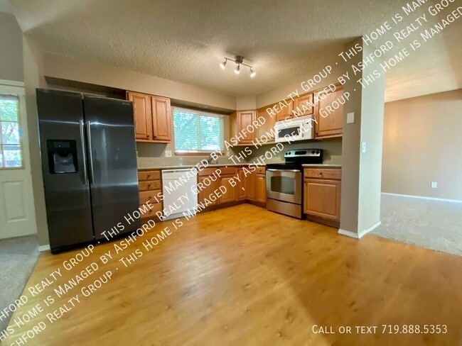 Building Photo - 5330 Tupper Ct