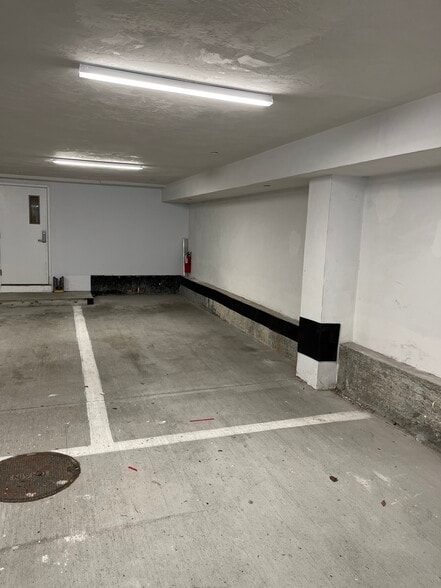 1x Covered Parking Space - 321 W Broadway